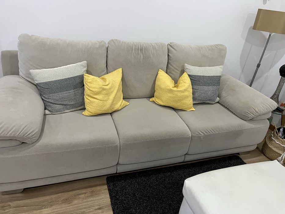 Sofa de tres lugares