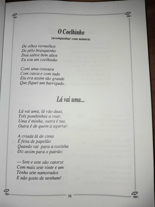 Livro Cantamos na Escola
