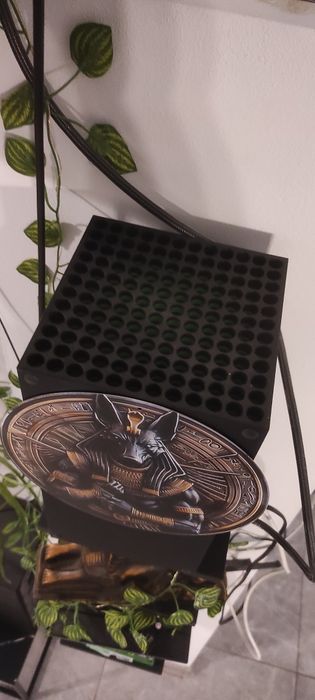 Xbox Series X 1TB + 2 pady + GPUltimate 10 miesięcy 200 gier online