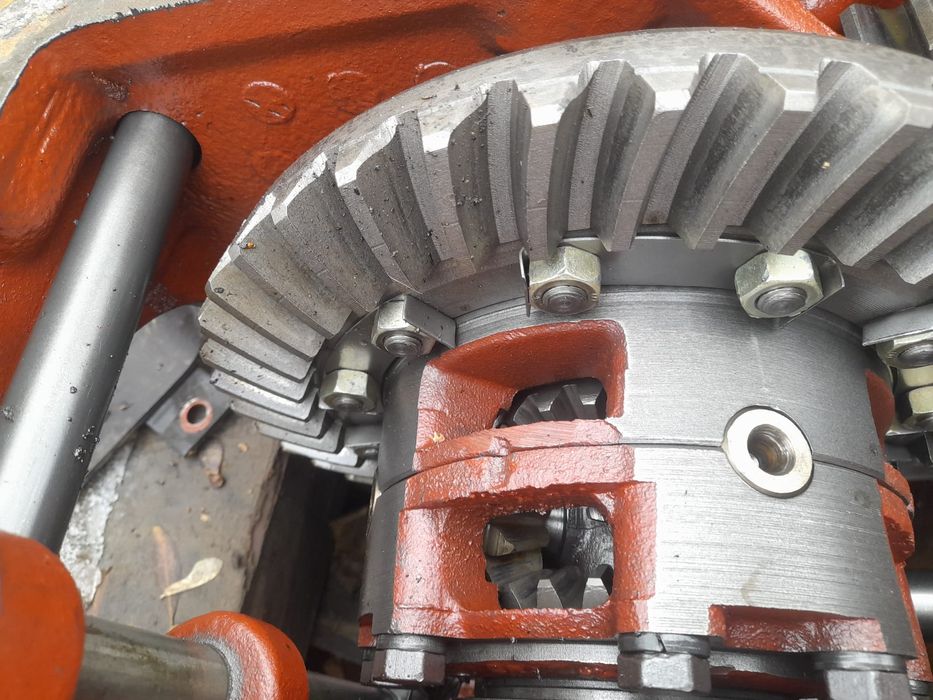 Mechanizm różnicowy atak obudowa pochwa mtz belarus pronar