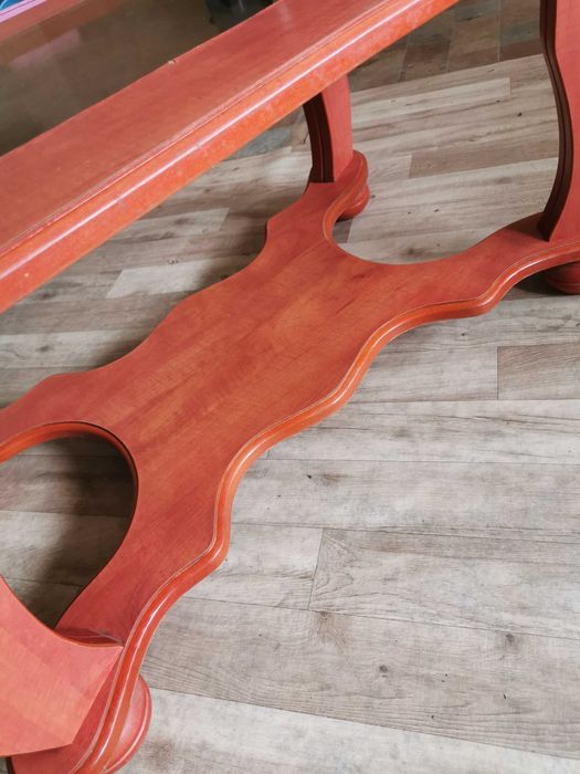 Stolik kawowy z szybą