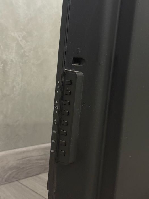 РК Телевізор LG 26LC41  26 Дюймів Телевизор LCD LED LG  HDMI