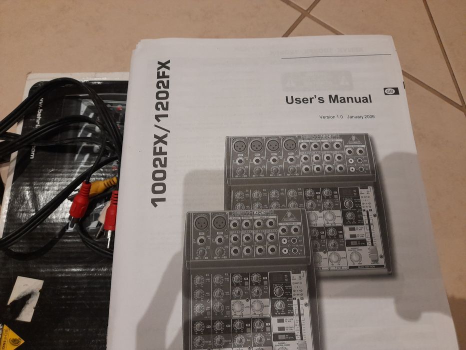 Mesa de mistura XENYX 1002 FX