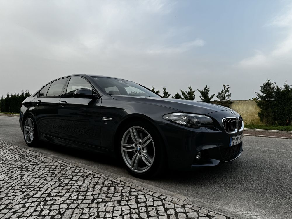 BMW 520/ 525 pack M como novo