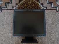 Monitor LENOVO 17 cali