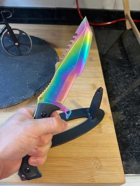 Faca em puro aço - Huntsman (estilo CS)