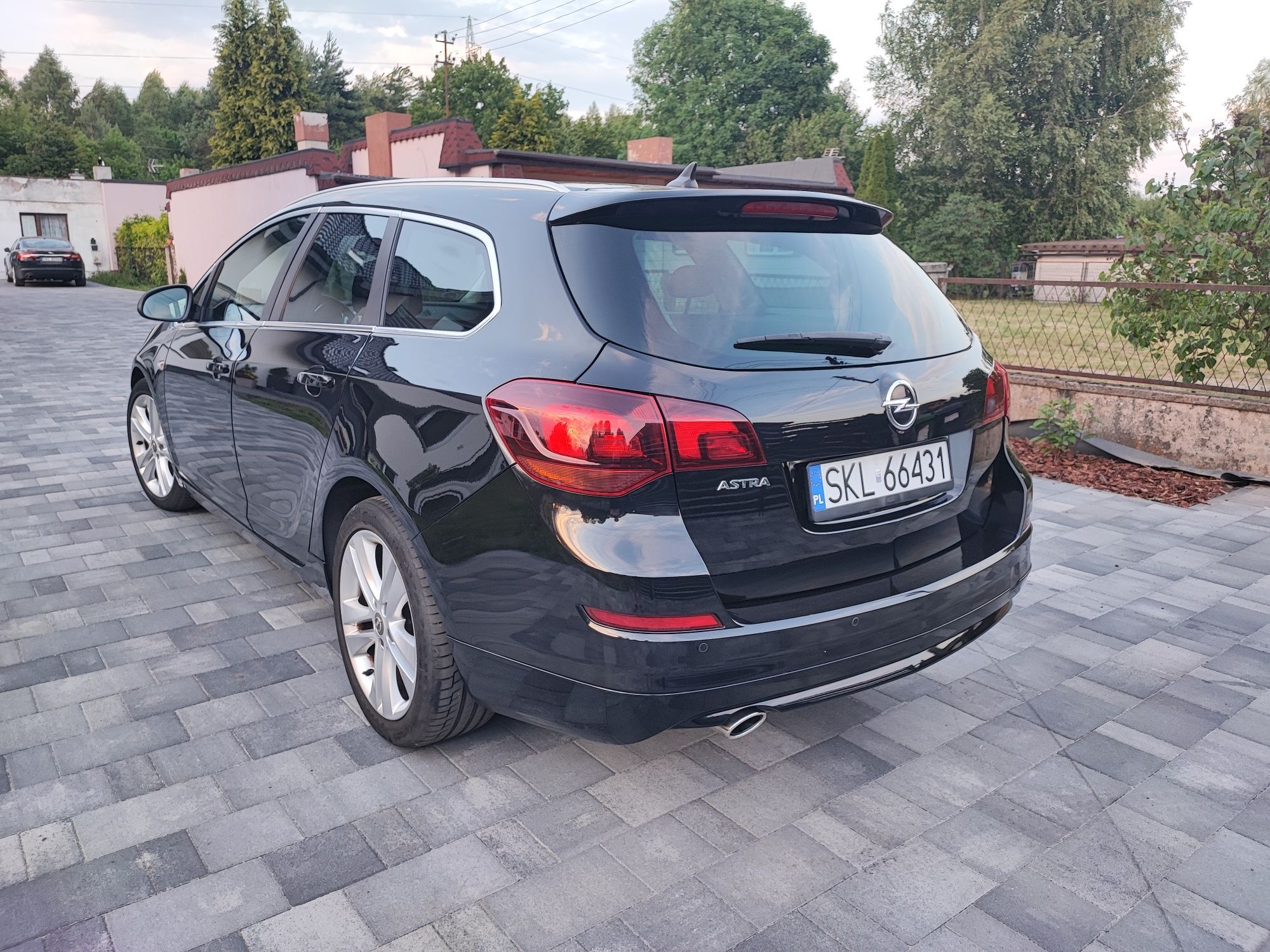 Opel Astra J cosmo 2.0cdti xenon Infinity