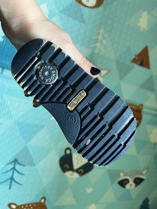 Кросівки дитячі