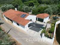 Encantadora casa de pedra T3 situada em aldeia tranquila perto de A...
