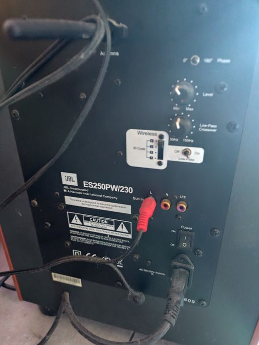 JBL subwoofer, wzmacniacz i 2 głośniki