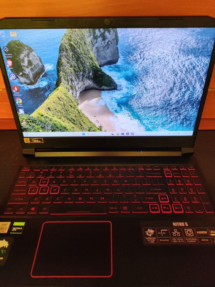 Laptop Acer Nitro 5 i5-10300H 1650Ti 16GB
