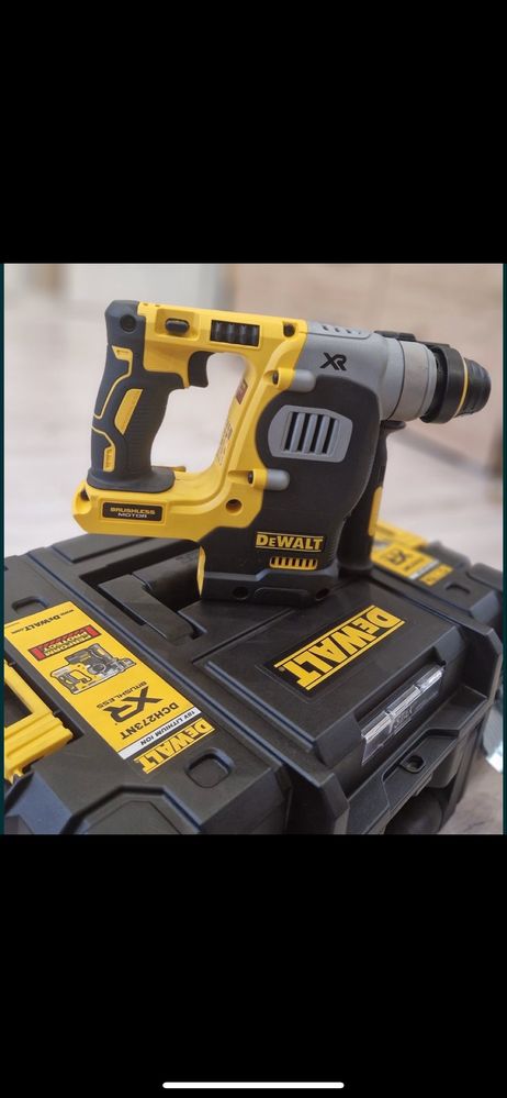 Młotowiertarka DeWalt dch 273 skrzynka tstak bateria bdb
