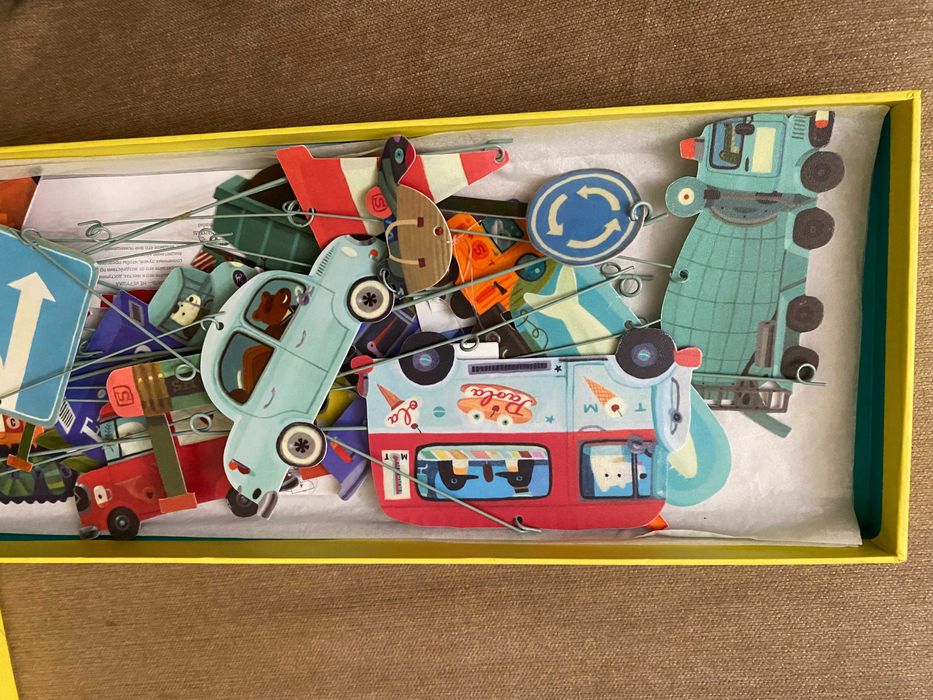 Mobile Djeco - Tema Automóveis