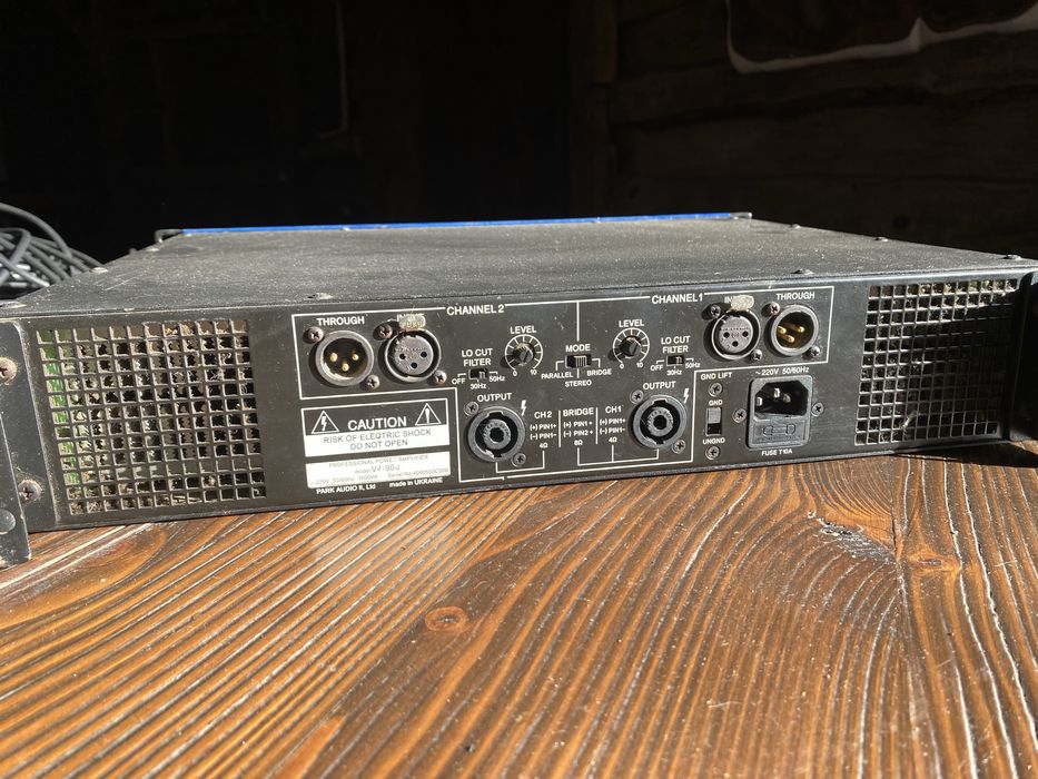 Підсилювач Park audio v4-900 бу