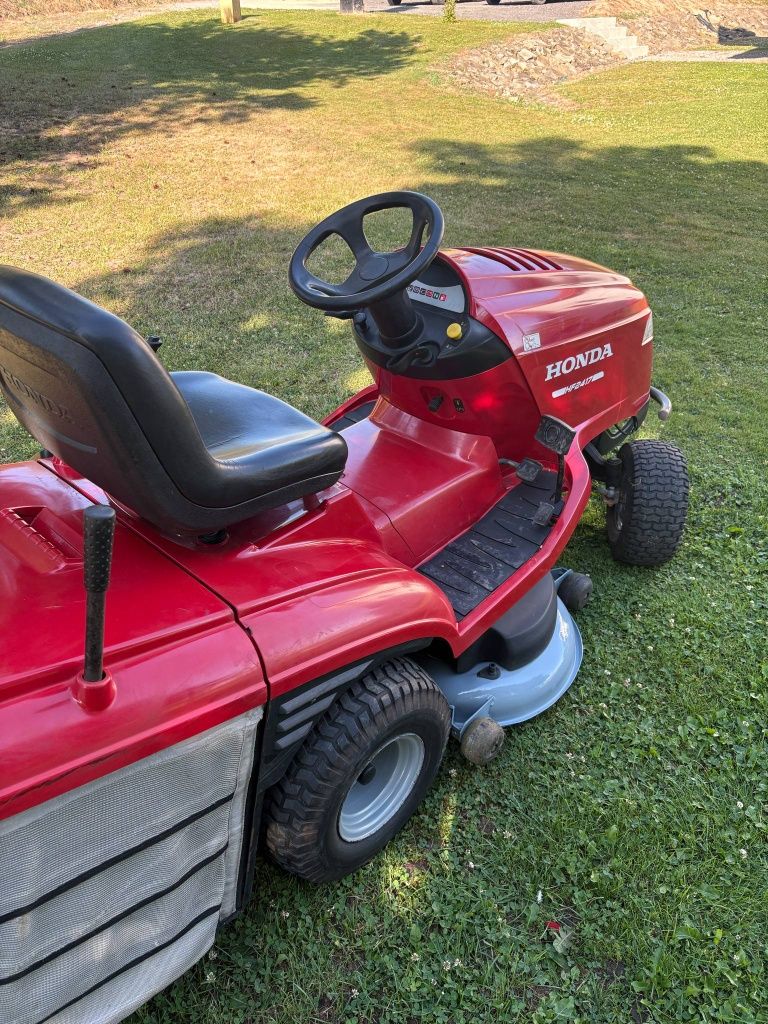 Traktorek kosiarka honda  HF2417