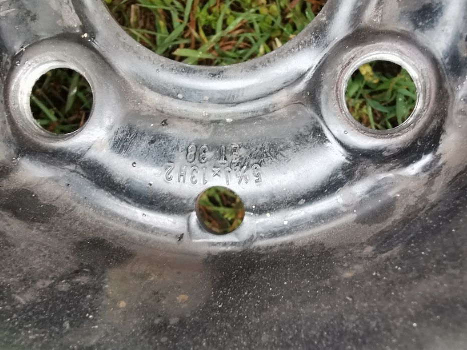 Koła 175/70/R13 z oponami letnimi SEAT VW