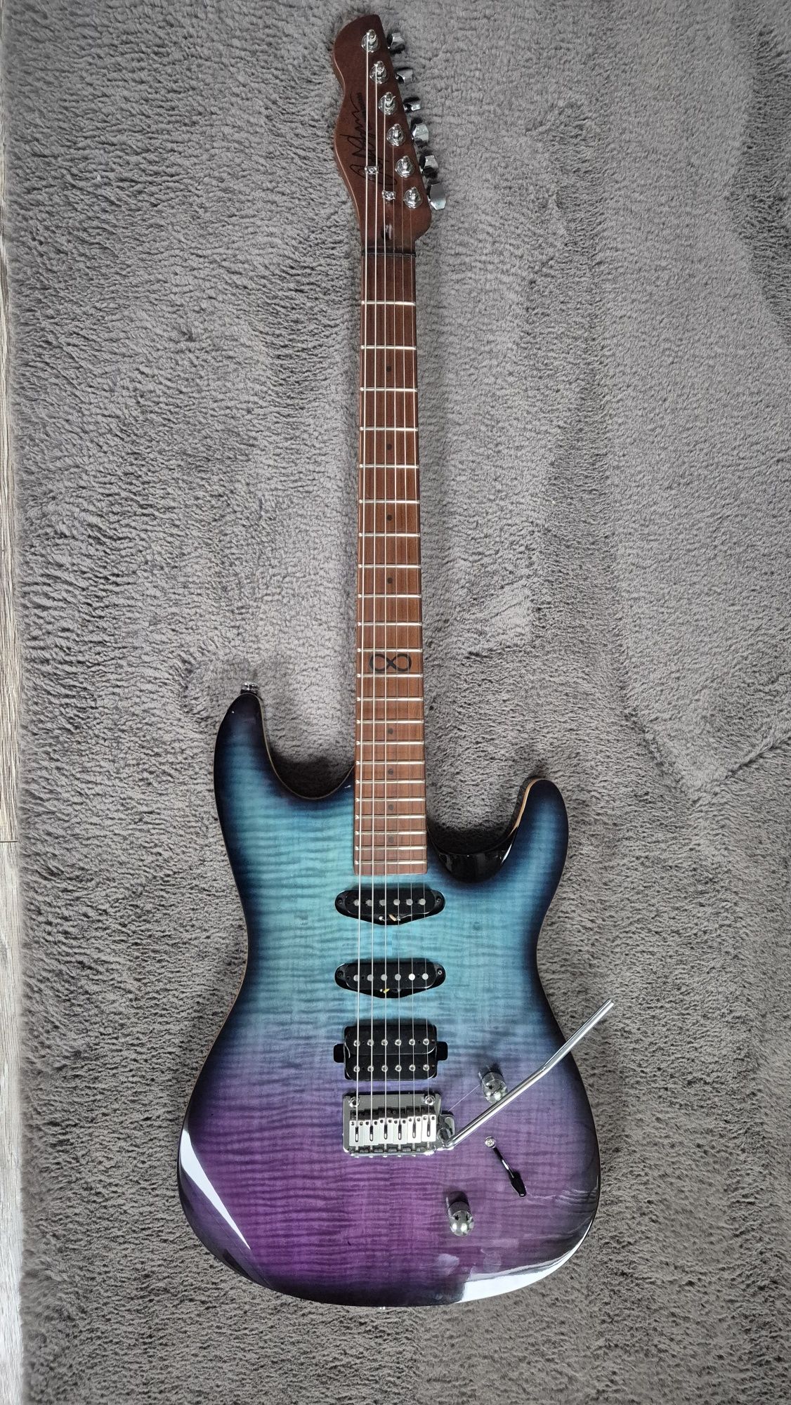 Chapman ML1 hybrid gitara elektryczna