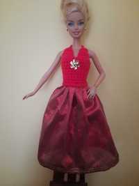 Suknia dla Barbie