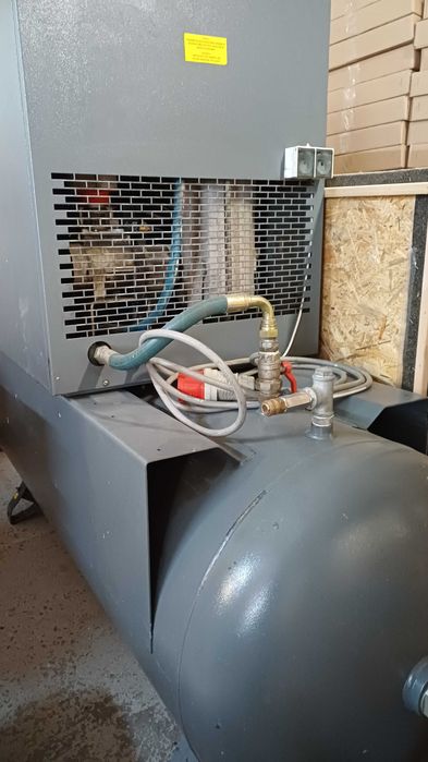 Kompresor śrubowy WALTER SKTG 15 P/10