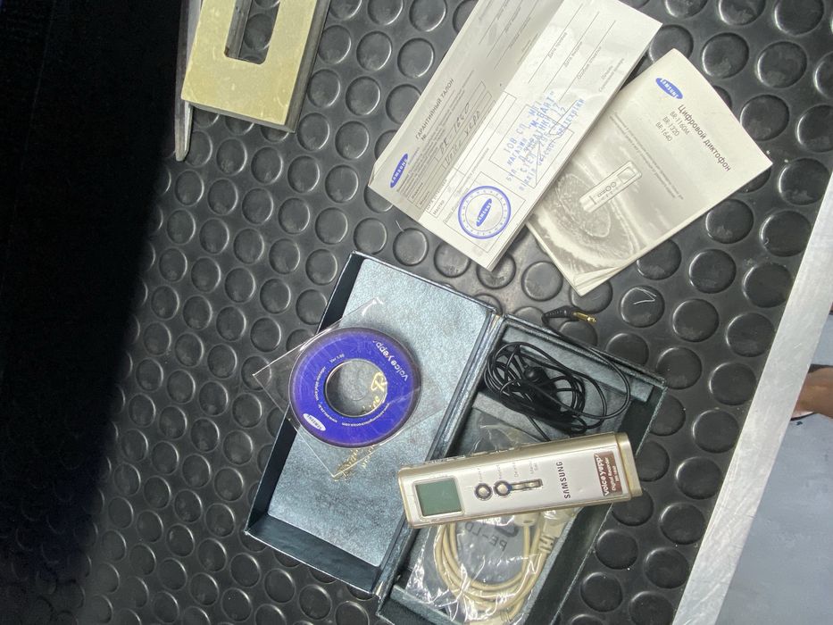 цифровой диктофон Samsung BR-1640 Voice Yepp