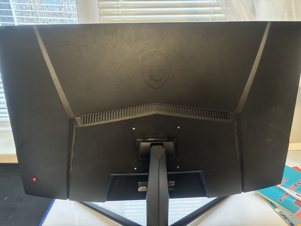 Монитор MSI G32C4X EU