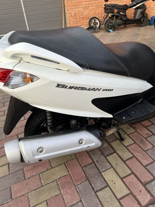скутер Suzuki Burgman 200 без пробігу по Україні з Японії