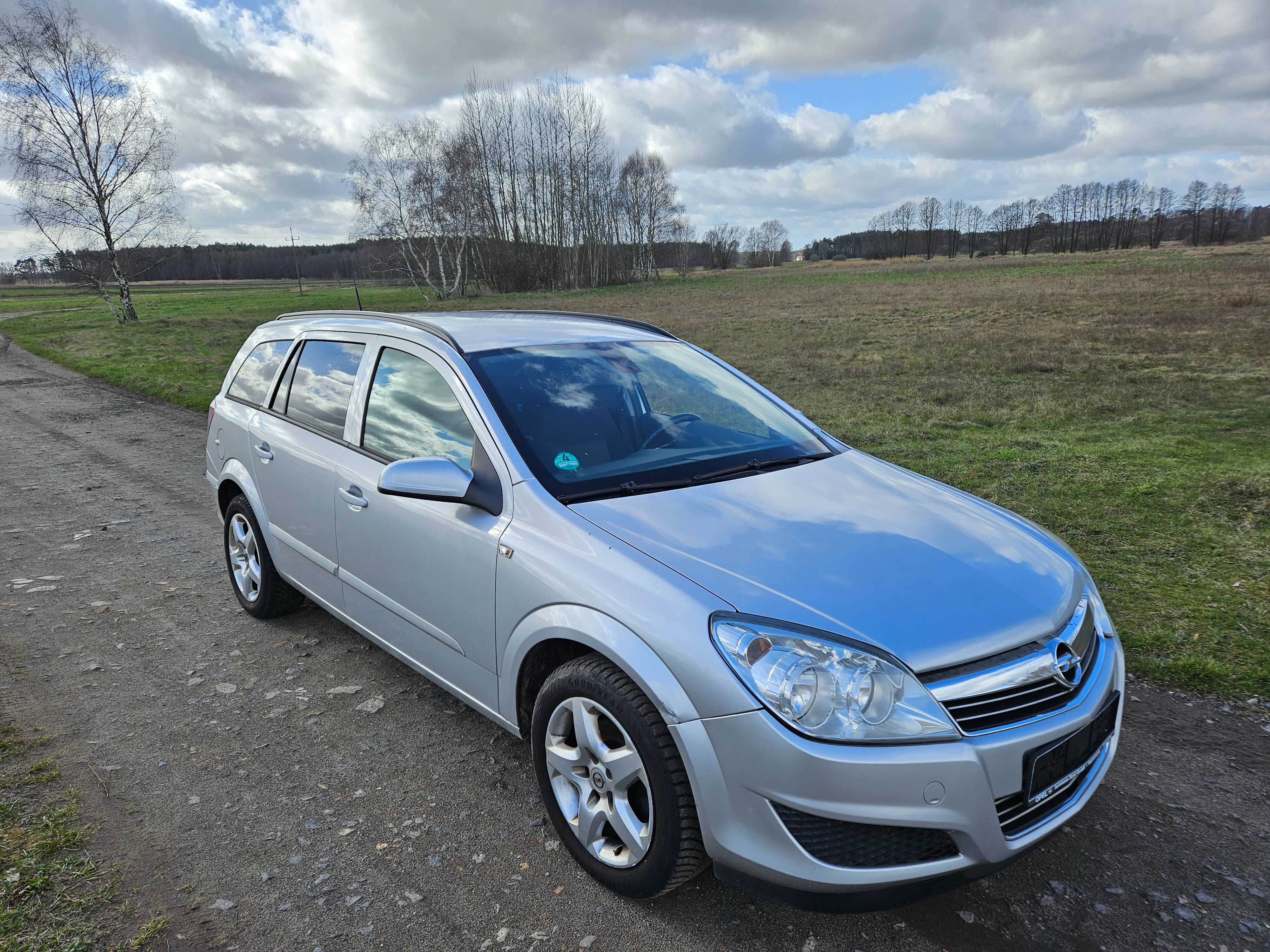 Opel Astra nowy rozrząd, opony 1.7 Isuzu.Tylko jeden wlasciciel