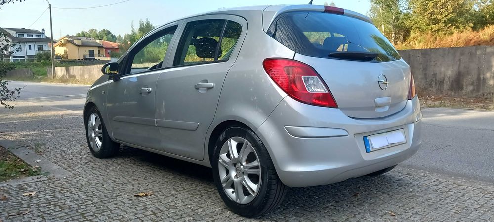 Opel corsa cosmo 1.2 80 cv 158 mil km