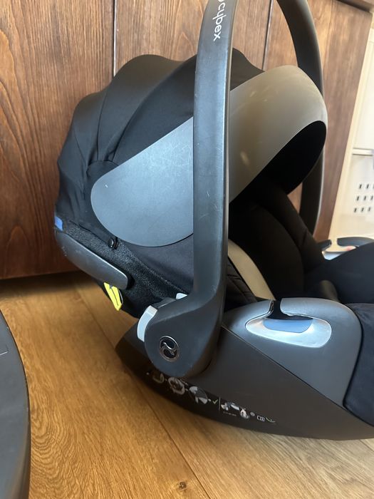 Fotelik rozkladany cybex cloud Z z baza obrotowa