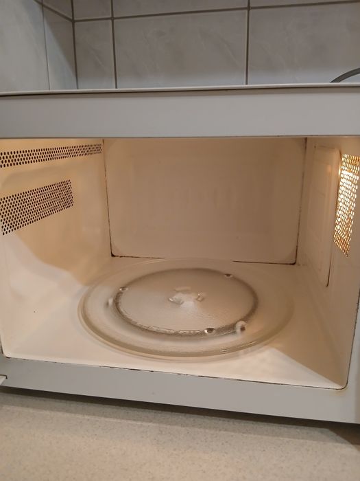 Мікрохвильова піч "LG"