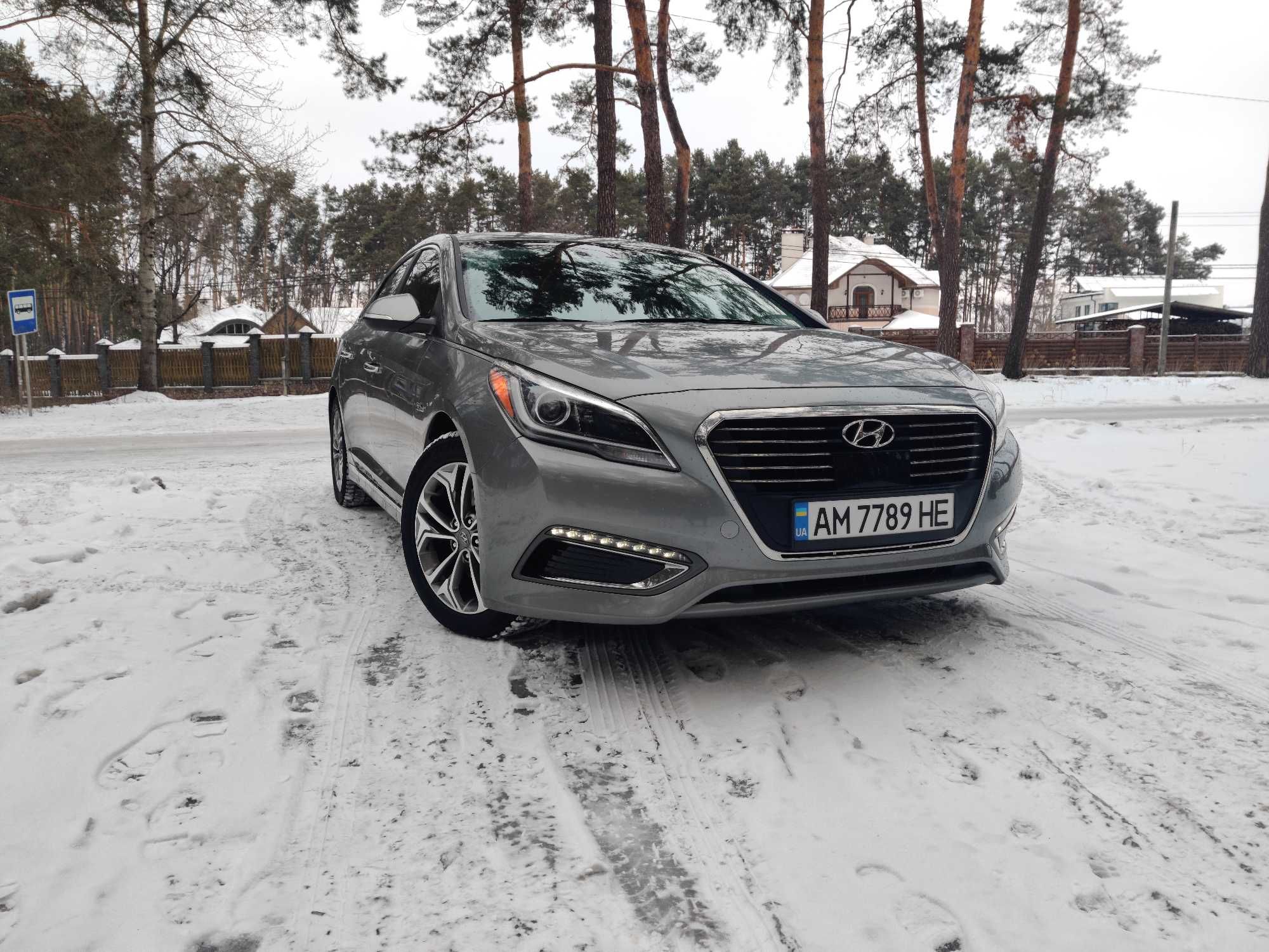 Hyundai sonata hybrid plugin