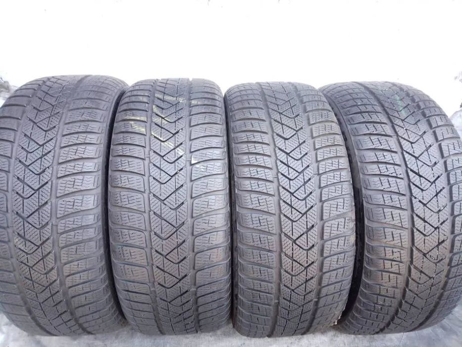 Pirelli Sottozero 3 235/45 R18 94V 2024 7-7.5mm