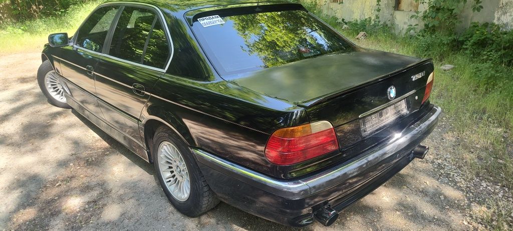 BMW 750і v12 5,4