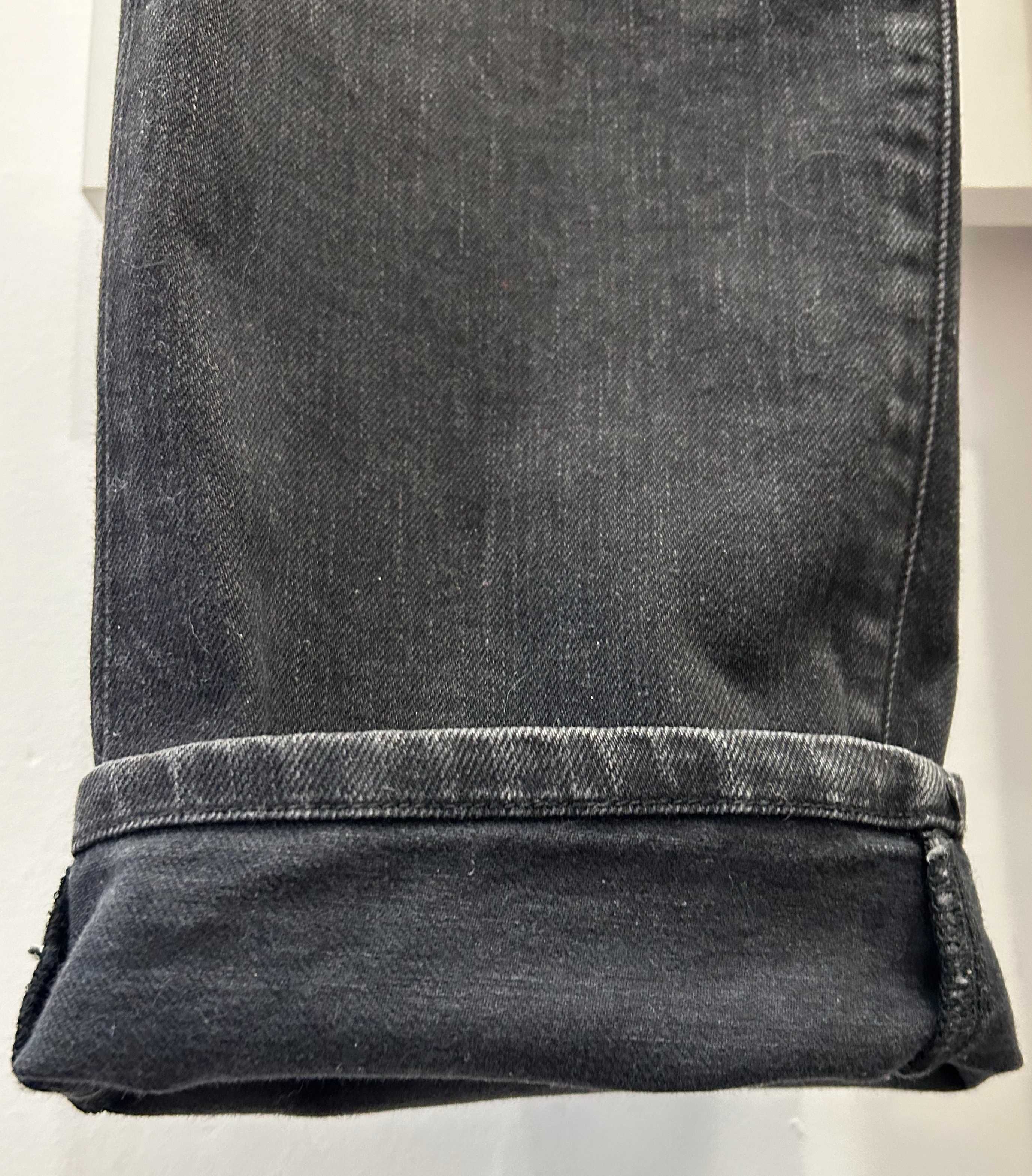 Black Straight Jeans from Lee size S/M biodrówki - casual style