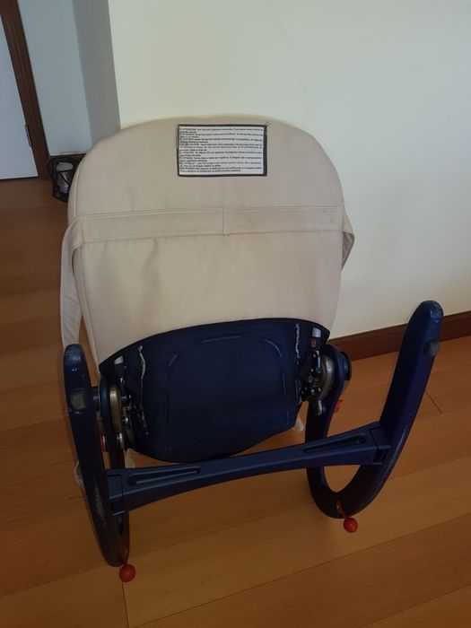 Cadeira baloiço da Chico