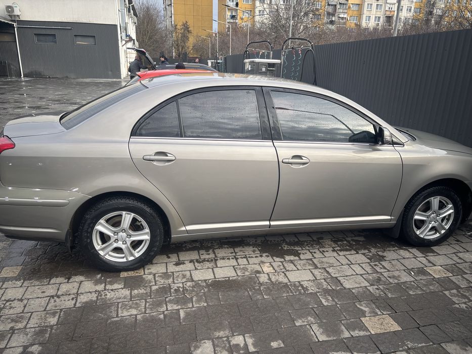 Тоета авенсис т251