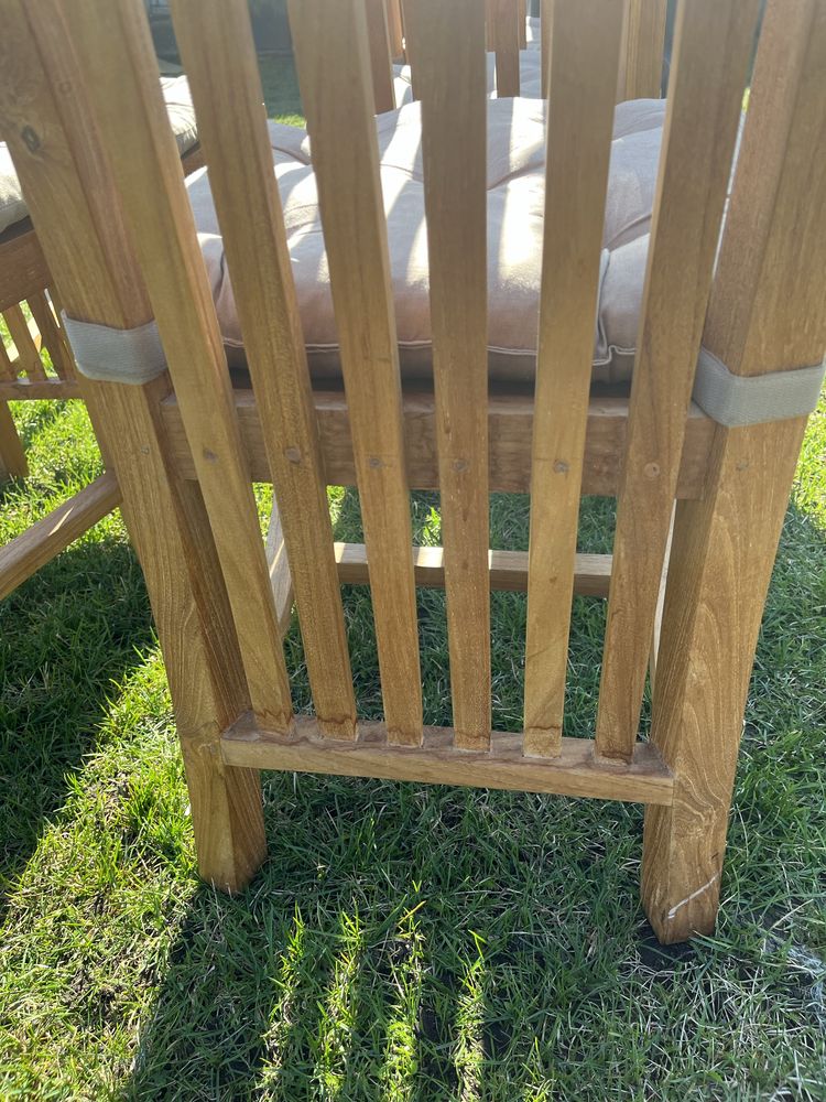 Krzesla z drewna