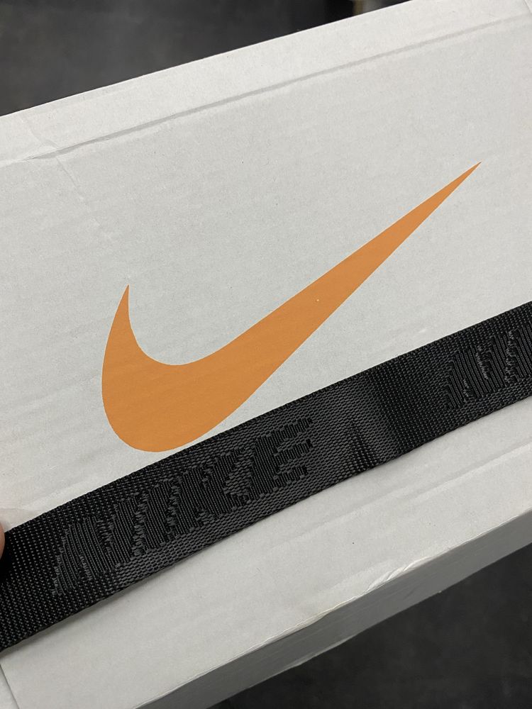 Сумка Nike чорна лакована унісекс