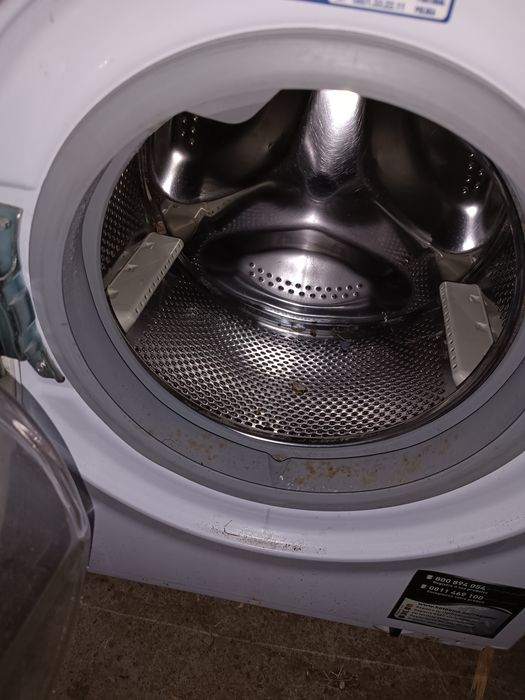 Sprzedam pralkę Hotpoint na części lub w całości