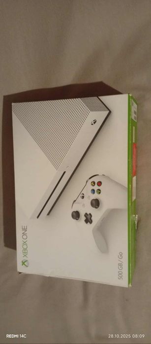 Sprzedam XBOX ONE S 500GB