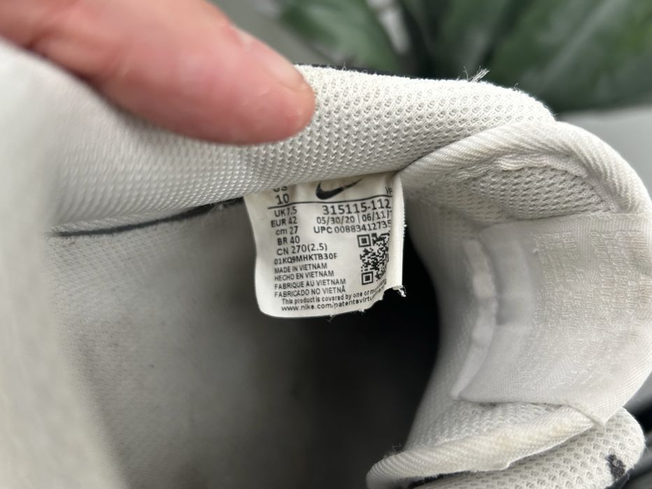 Оригінал! Кросівки шкіряні Nike Air Force 42 розмір M863