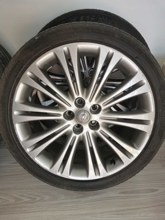 Koła 19'  5/105 z oponami letnimi i alufelgami do Opla