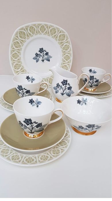 Royal Tuscan, Wild Strawberry serwis porcelanowy