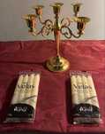 Candelabro em metal dourado