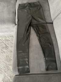 Czarne spodnie ze skóry