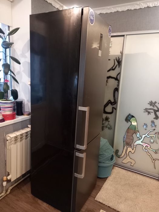 Холодильник під ремонт на запчастини Vestfrost