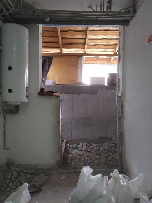 Демонтаж стен, стяжки, плитки. Резка бетона. Вывоз строймусора.