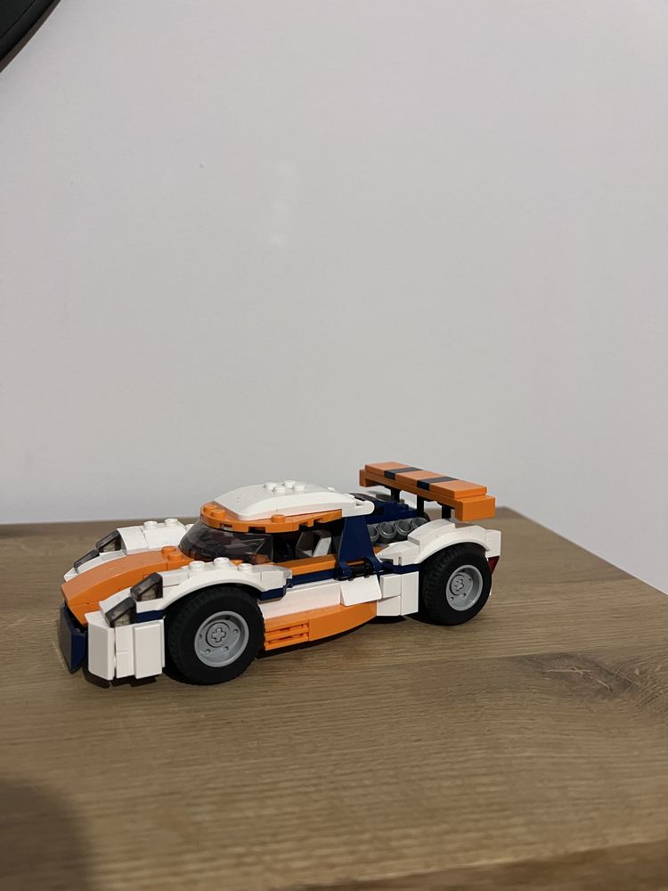 Samochód Lego rajdowy
