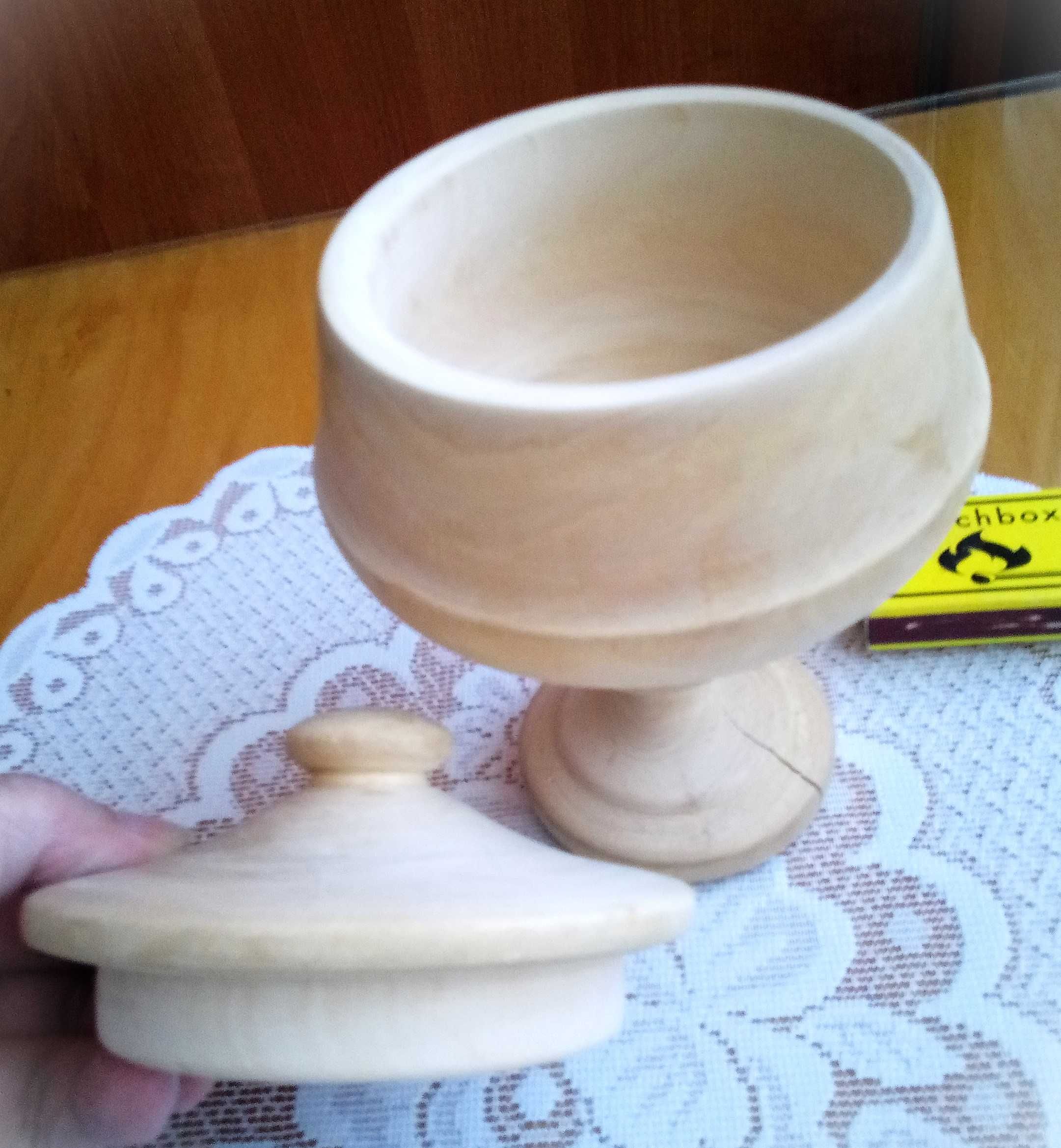Szkatułka drewniana, urna, pojemnik, wys. 17. szerokość 10 cm
