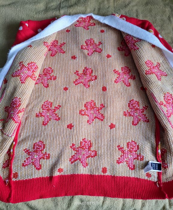 Czerwono biały świąteczny kardigan Shein ciepły 36